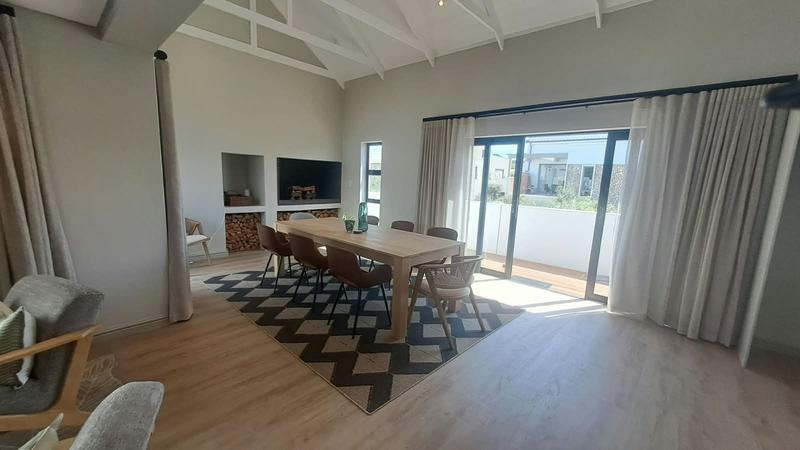 2 Bedroom Property for Sale in Stilbaai Wes Western Cape